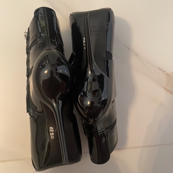 Giuseppe Zanotti patent leather ankle boots 🔥 - Picture 7 of 7